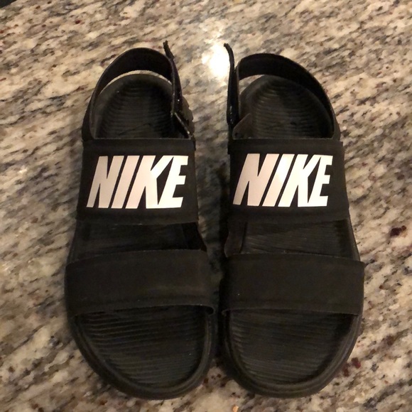 Nike Shoes - Nike sandals